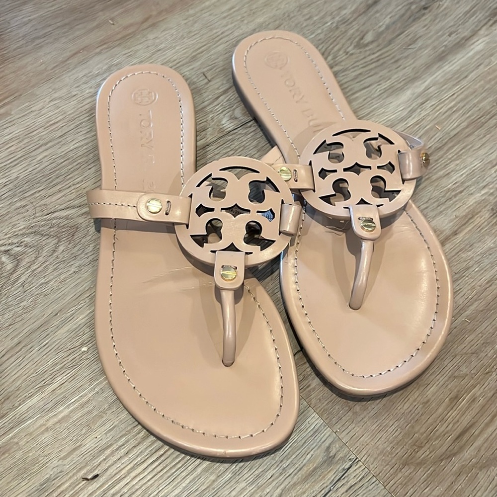 COPY - Tory Burch Flat Sandals 8 1/2